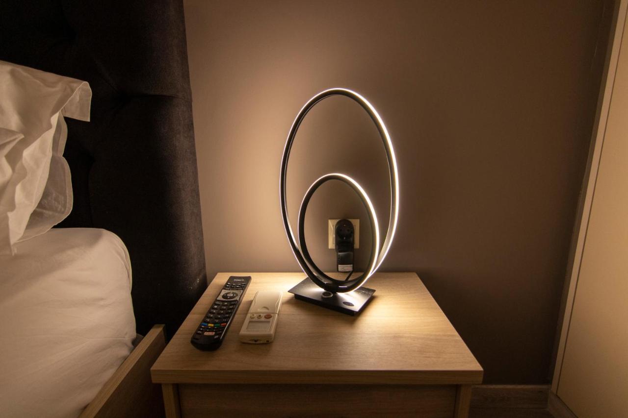 Luxury Apartment 10' From The Center! Athens Ngoại thất bức ảnh